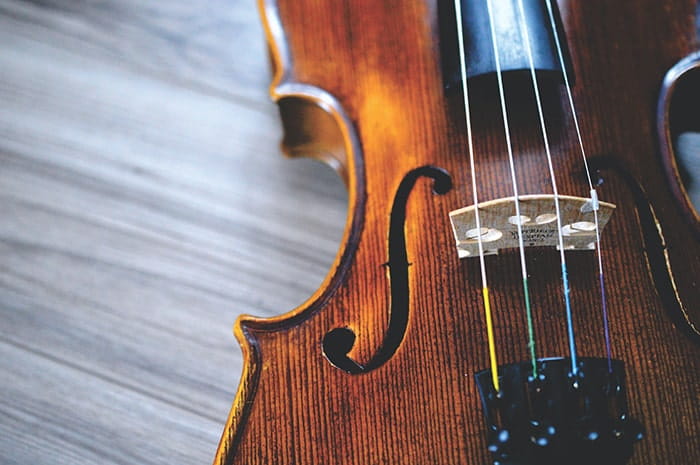 Learning the violin and string instruments